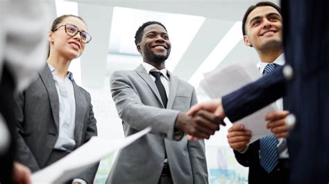 35 Unique And Creative Ways To Say "Hello" In Portuguese