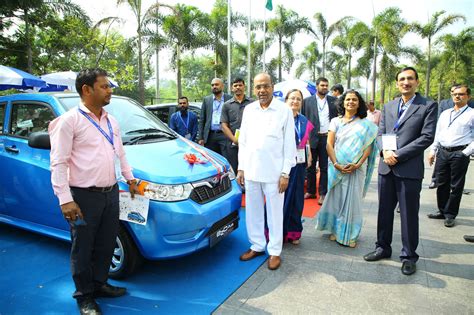 Union minister Anant Geete bats for pragmatic approach to future ...