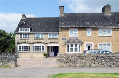 YEW TREE HOUSE WOODSTOCK - Guesthouse Reviews, Photos, Rate Comparison ...