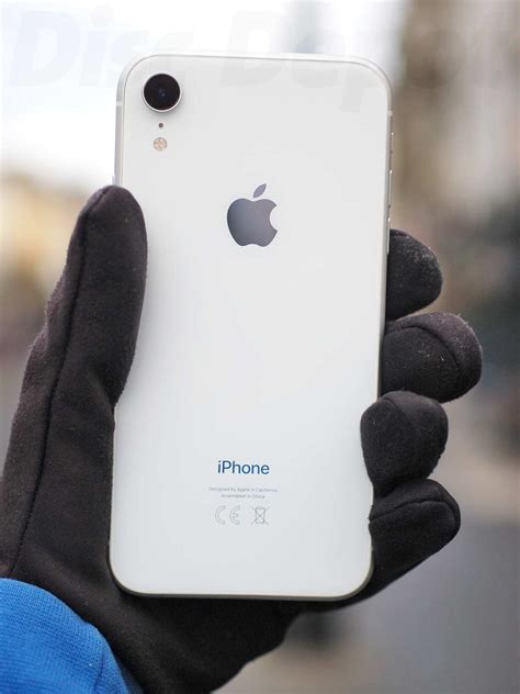 Apple iPhone XR 128 GB Refurb- Black or White- Great Price - Disc Depot ...