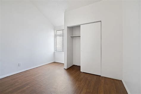 Nico Terrace - 2155 Hecht Ave - Saint Louis, MO | Rent.