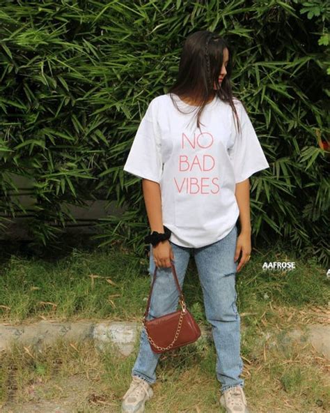 Drop Shoulder Slogan Graphic Longline Oversized Tee (No Bad Vibes) - W ...