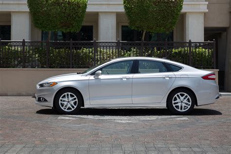 2014 Ford Fusion Review - specs, pricesMotoring Middle East: Car news, Reviews and Buying guides
