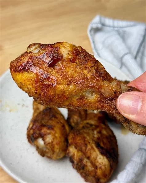 The BEST Air Fryer Chicken Drumsticks (Juicy Inside, Crispy Outside ...