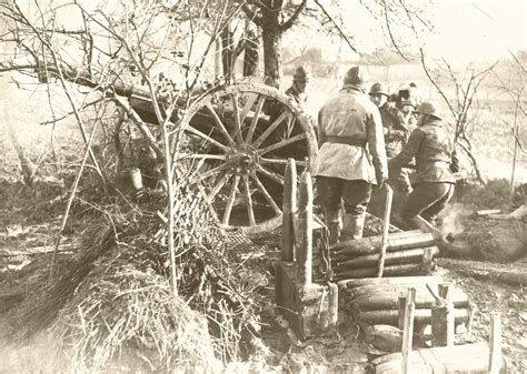 French Army manoeuvre a 75mm battery during the Phoney War. 14th Dec ...