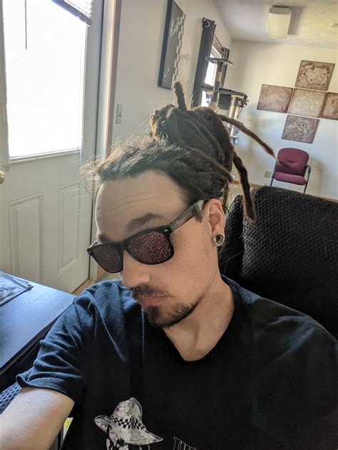 10 years in, freeform from day 1 with the straightest hair on earth. i ...