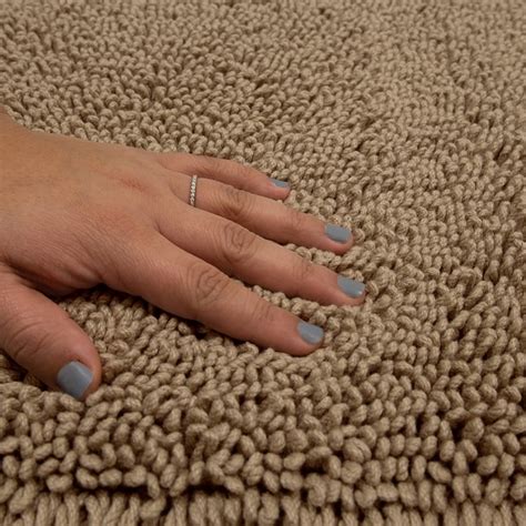 Mohawk Home Lavish Plush Bath 24-in x 60-in Charcoal Polyester Bath ...