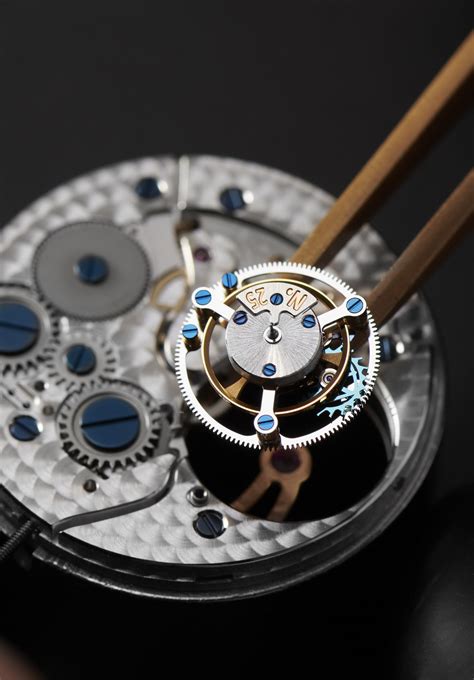 CLASSIC TOURBILLON MANUFACTURE - Frederique Constant