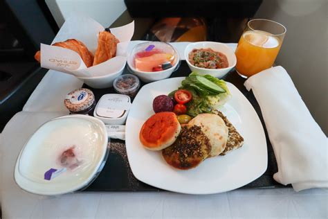 Etihad Airways Business Class 的图像结果