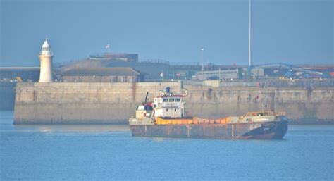 Wadden 4 - Hopper barges - Equipment | Dredging Database