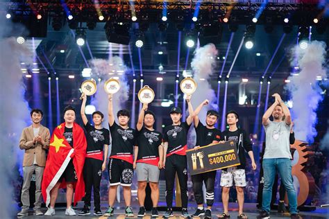 中国电竞战队OMG获《绝地求生》国际赛事PGI2018世界冠军