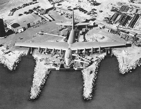The Story in Pictures of the Massive Hughes H-4 Hercules, 1945-1947 ...