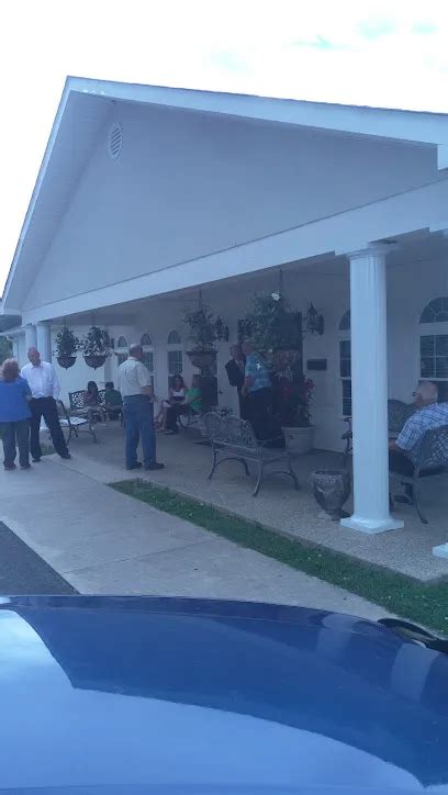 Whitwell Memorial Funeral Home - Funeral Home Pages