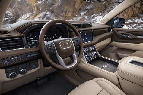 2023 GMC Yukon vs. 2023 Chevrolet Tahoe | Greeley, CO