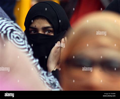 Srinagar, Indian Administered Kashmir:07 November .A veil kashmiri ...