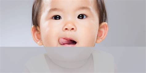 Baby Tongue-Tie: Diagnosis & Treatment Guide | SuperBottoms