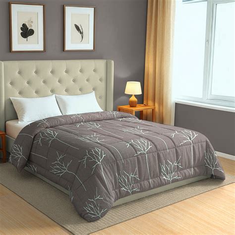 Modern Leaf Print Cotton Double Bedsheet with Comforter & 2 Pillow ...