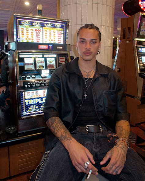 𝙙𝙮𝙡𝙖𝙣 𝙟𝙖𝙢𝙚𝙨 𝙖𝙣𝙙𝙚𝙧𝙨𝙤𝙣 ⚡︎ | Dylan James for @awgenization x @puma collab shot by @thirdeyeraz ...