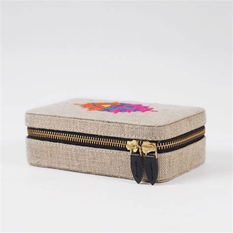Linen Rectangular Embroidered Jewellery box – Vliving