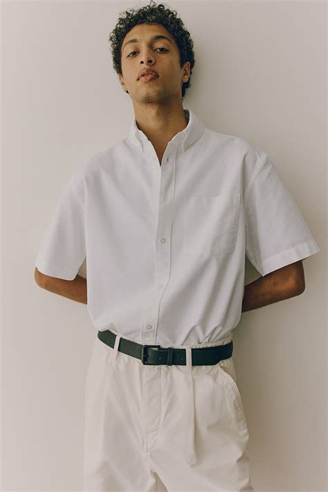 Loose Fit Short-sleeved Oxford shirt - White - Men | H&M IN