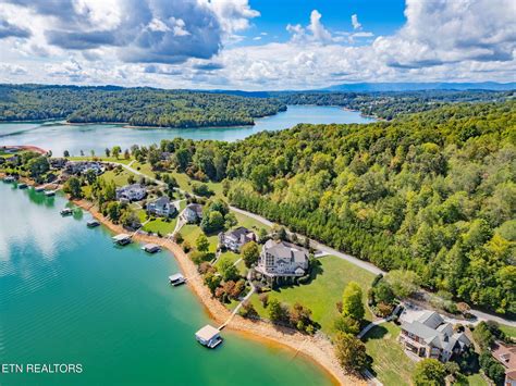 Homes for Sale in Norris TN | Lakefront Waterfront and Lake Access
