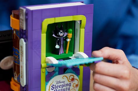 LEGO® Villain Icons | Official LEGO® AE