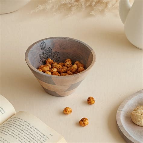Aurum Crafts | Eva Premium Handpainted Wooden Snack/Small Bowl (Size ...
