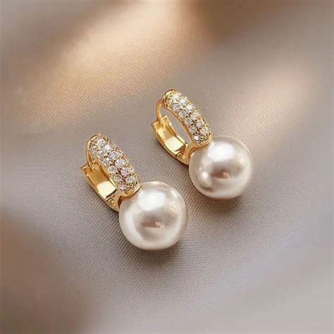 Radiate Elegance: Buy Exquisite Pearl Earrings – Estailo-Fashioning You!