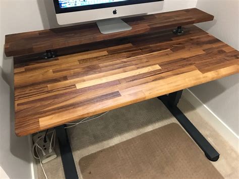 Wooden DIY Computer Table 的图像结果