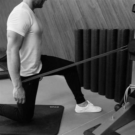 19 Best Psoas Muscle Exercises & Stretches - SET FOR SET