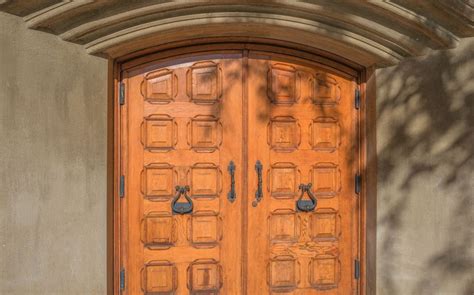 क्यों होते थे पुराने घरों में दो पल्ले वाले दरवाजे? जानें इसके ...