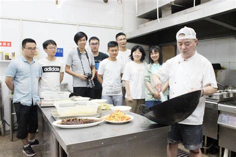 “献爱心，送厨艺”第二十一届支教队厨艺培训成功举行