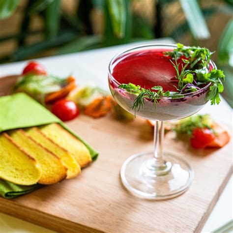 4 quick stretches that undo the damage your desk job is causing your ...