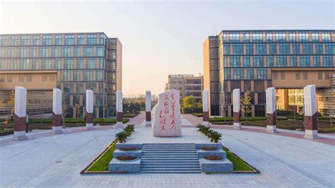 西安电子科技大学 | 北京大展培训学校 - 专注于一/二级建造师、BIM工程师、造价员技能实操、培训取证
