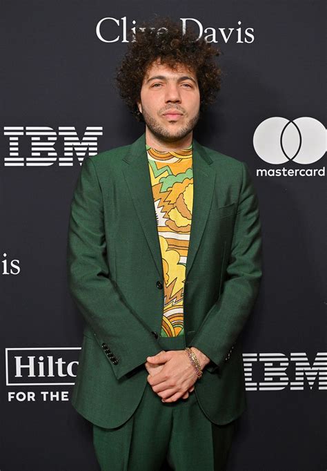 Selena Gomez muestra sostén de Victoria's Secret con Benny Blanco | Us ...