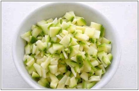 Kaduku Manga Achar / Kerala Mango Pickle | Ruchikoottu - Pachakam