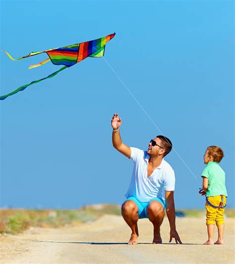 6 Easy Steps To Fly A Kite With Your Kids Family Weekend Activities ...
