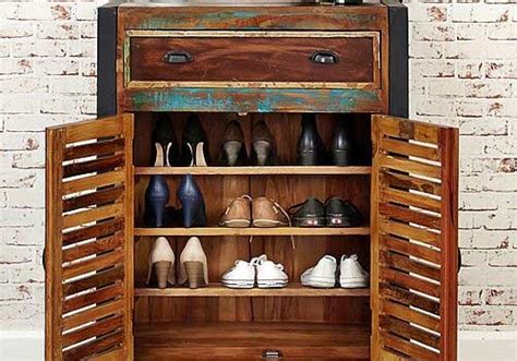 5 Vastu Tips To Keep Shoe Rack at Home - lifeberrys.com