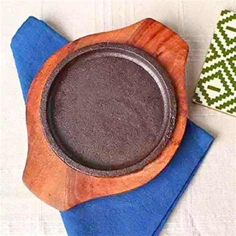 Cast Iron Sizzler Plate with Wooden Stand | Santarms Sizzling Dish ...