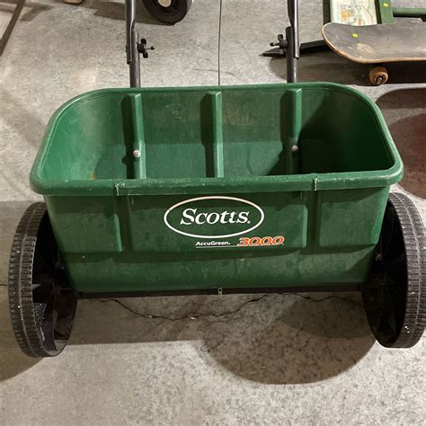 Scotts Drop Spreader for Sale in Shawnee, KS - OfferUp