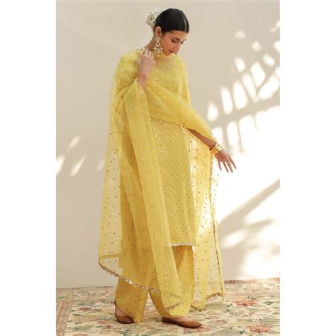 YELLOW OUTFIT | DYOT | Sheesham' 24 – Chaand Tara