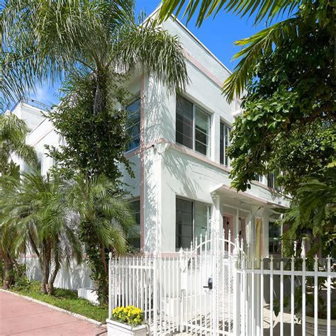 PANTERA ROSA (Miami Beach) - Lodging Reviews, Photos, Rate Comparison ...