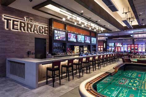 Tate Access Flooring Terrace at Horseshoe Casino Bar Design | Tate Inc.