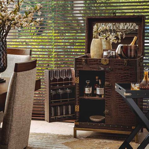 Milano Trunk Bar – Vintage Charm Meets Modern Elegance – house-of-anantaa