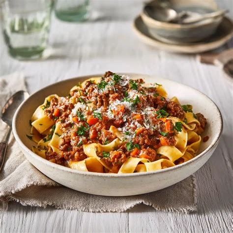 Pasta Bolognese Recipe: Italian Comfort Food for Homemade Dinner