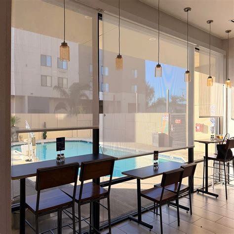 HOLIDAY INN EXPRESS & SUITES CHATSWORTH BY IHG (Los Angeles) - 2026 ...