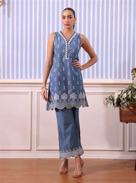 Designer Kurta Sets - Elegant & Comfortable Indian Wear | Mulmul