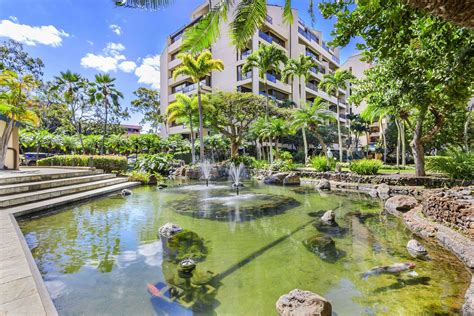 Koi Fish Feeding - Sands of Kahana Resort