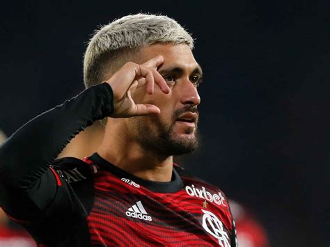 Bomba: Arrascaeta é notificado e não joga pelo Flamengo