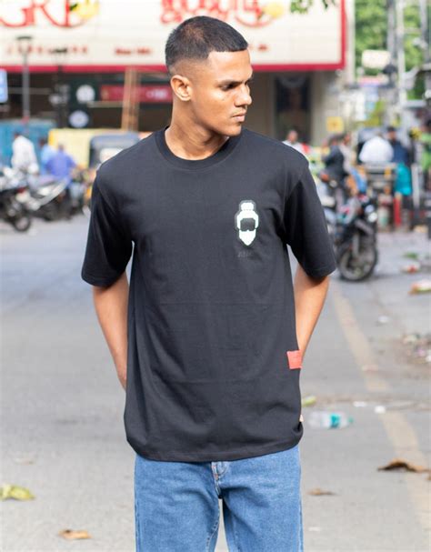 VAAZHUM VALLUVAM | OVERSIZED TAMIL T-SHIRT – Angi Clothing